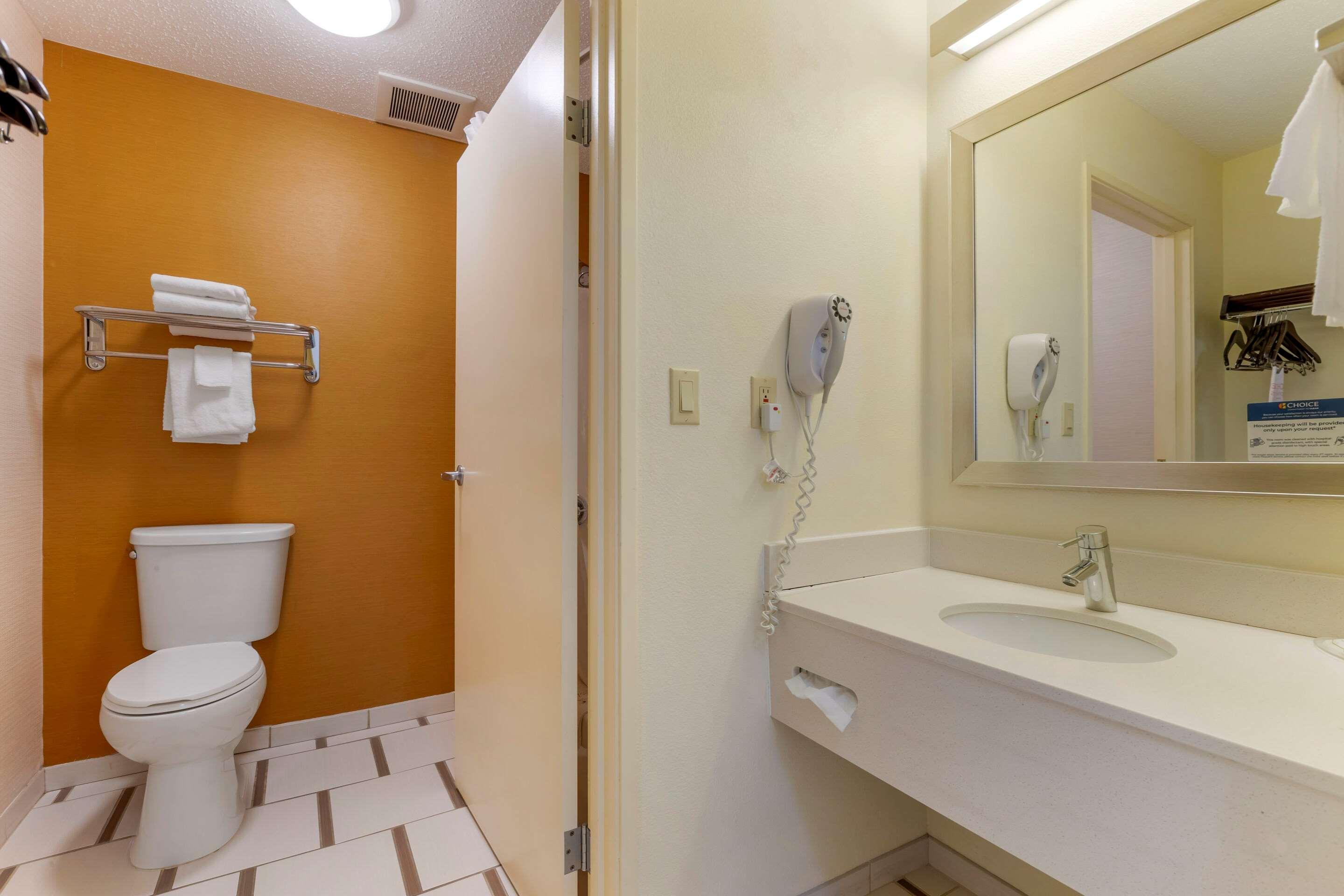 Quality Inn & Suites Keokuk North Kültér fotó