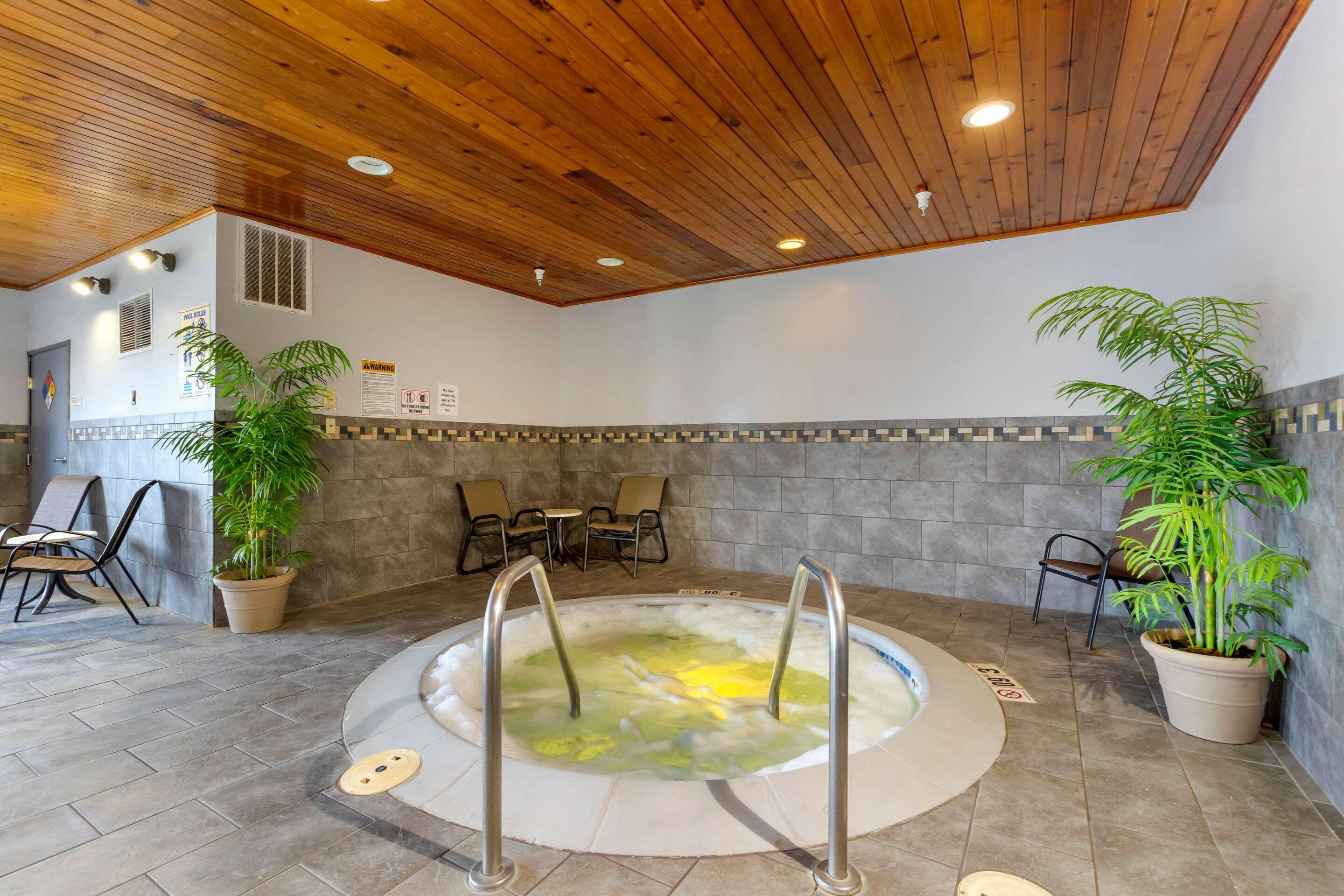 Quality Inn & Suites Keokuk North Kültér fotó