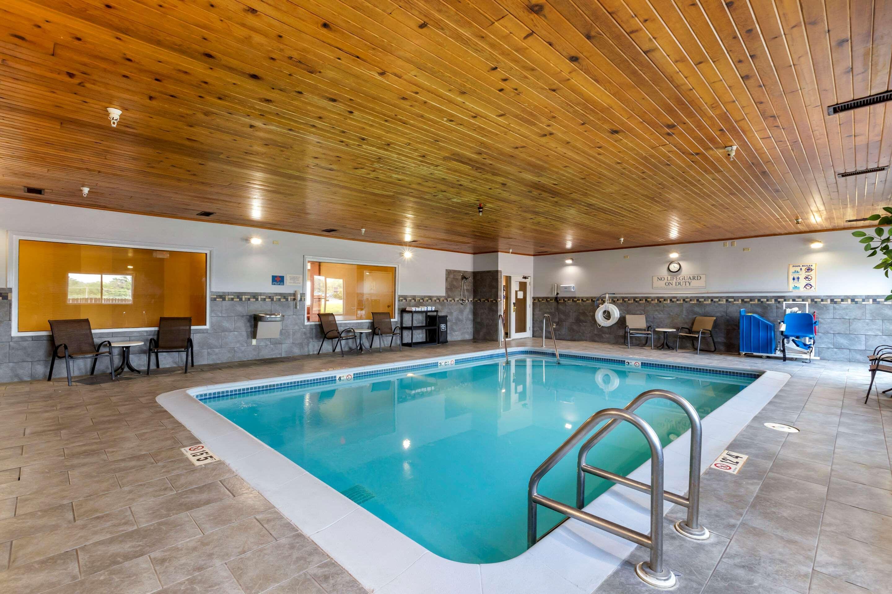 Quality Inn & Suites Keokuk North Kültér fotó