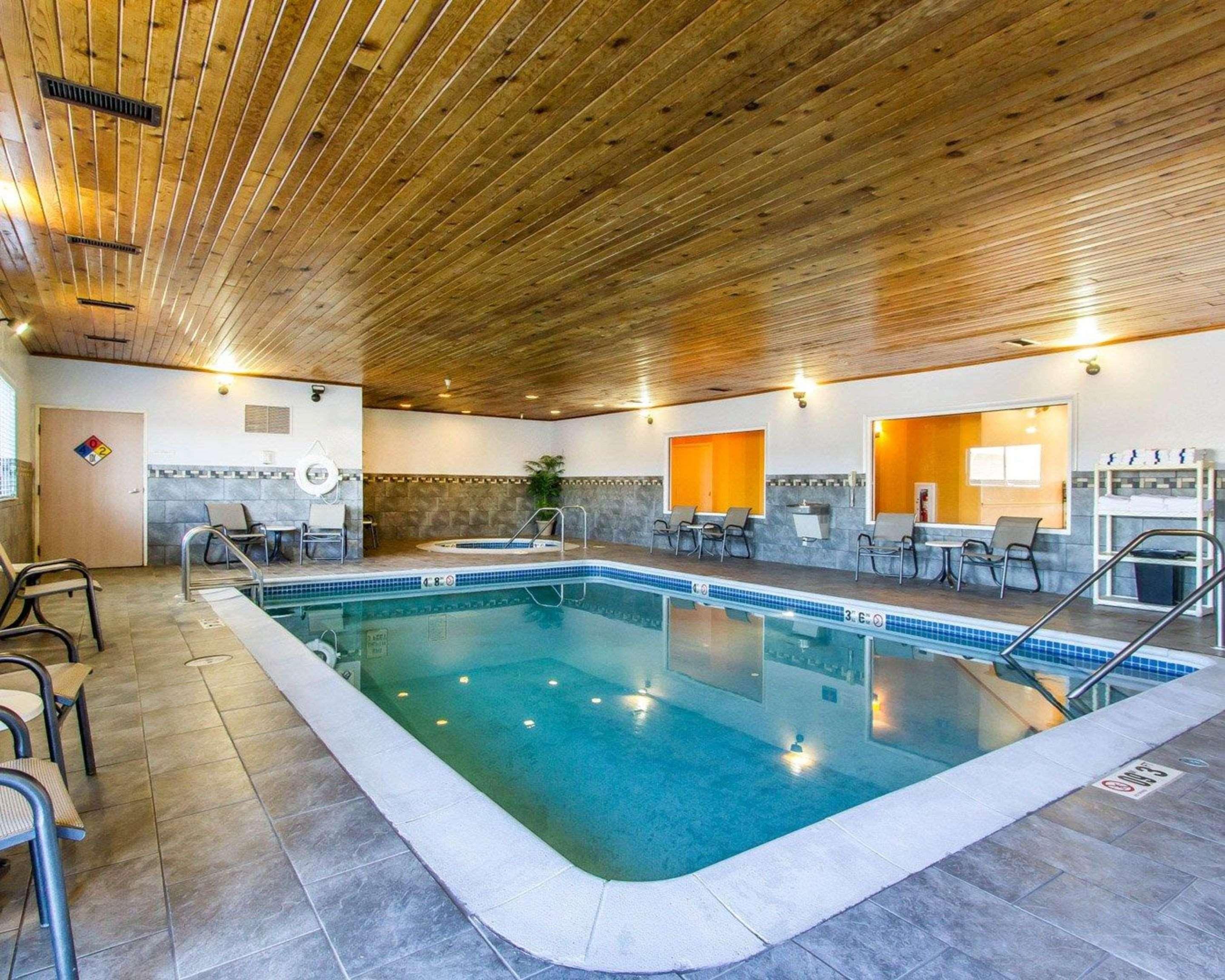 Quality Inn & Suites Keokuk North Kültér fotó