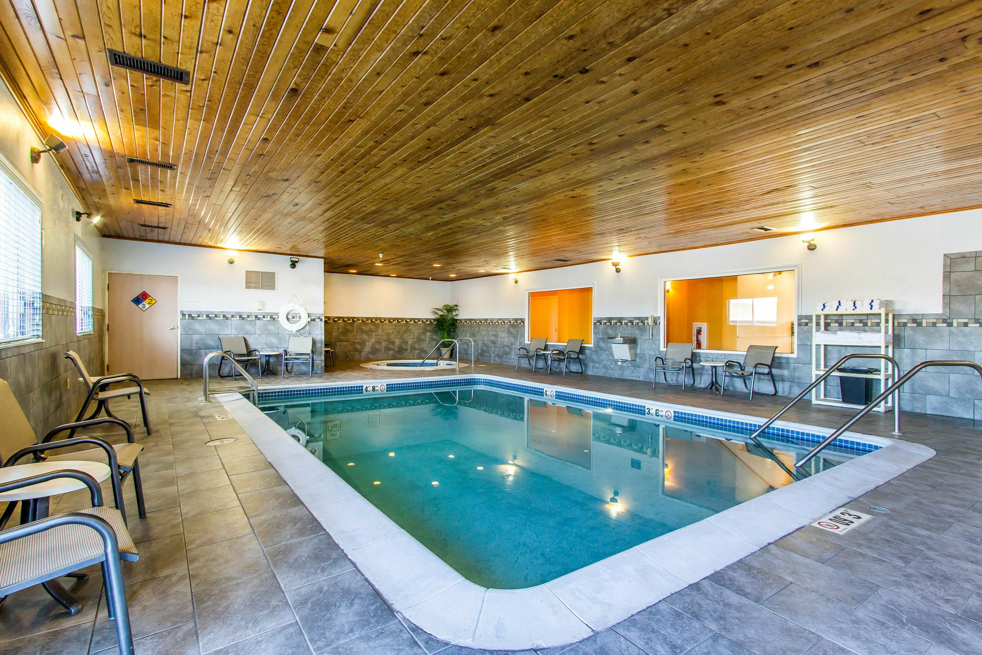 Quality Inn & Suites Keokuk North Kültér fotó